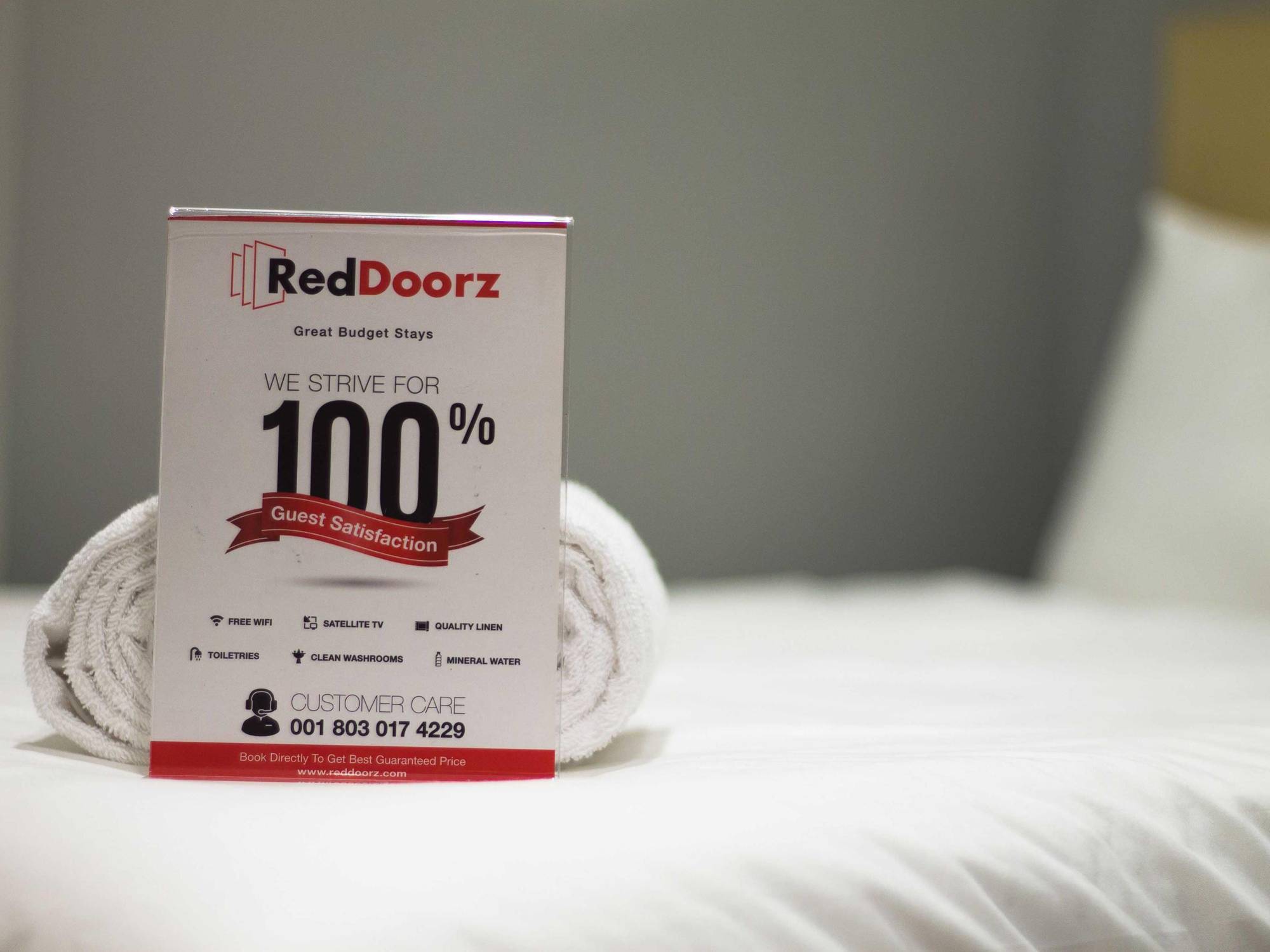 Reddoorz @ Gegerkalong Girang Hotel Bandung Exterior foto